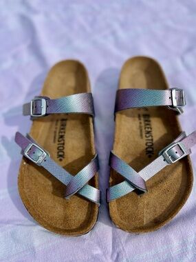 Women’s Birkenstock Mayari Iridescent Purple Viola Strappy Sandals